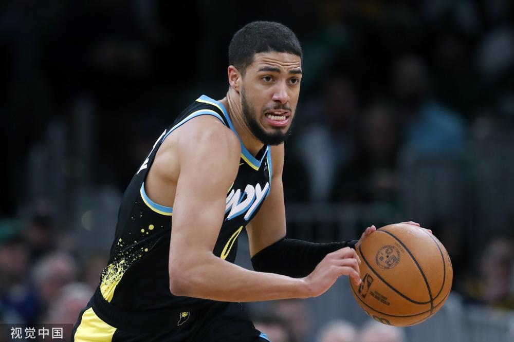 比赛中的艰 比赛中的艰